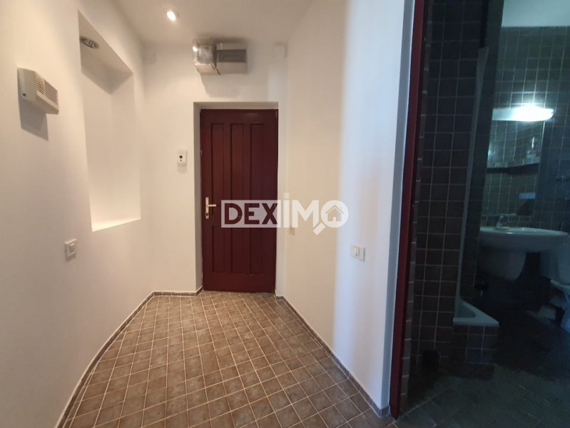 PORTUL TOMIS-APARTAMENT CU 3 CAMERE CENTRALA GAZE 