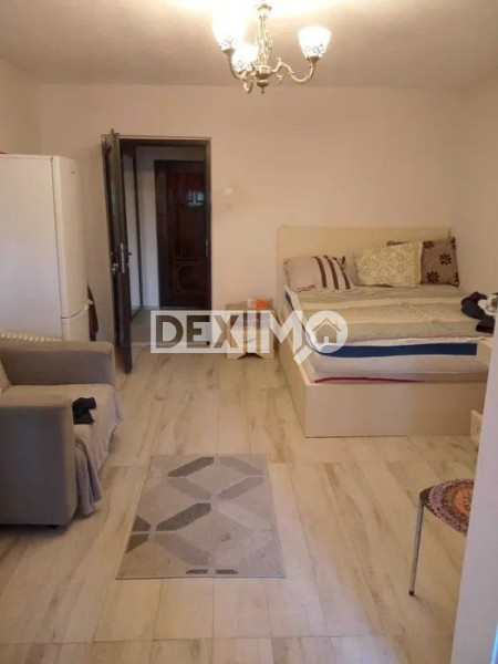 Garsoniera - Zona Far - Etaj 2 - Partial Mobilata