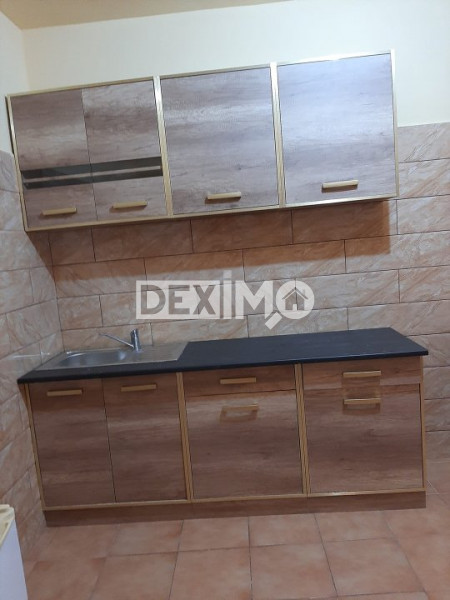 Apartament 3 Camere - Zona Compozitori - Apartament Imens În Vilă - Termen Lung