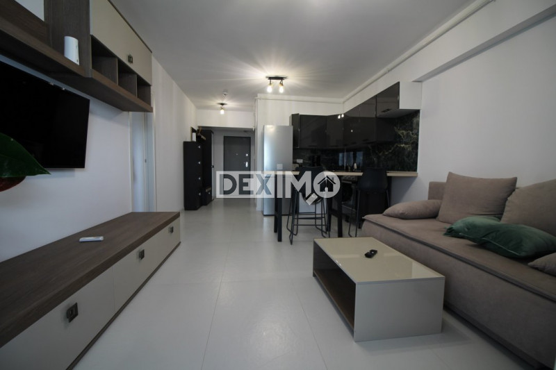 Apartament LUXURY II - Zona REX - Vedere Frontala Lac - Pentru Pretentiosi !!!