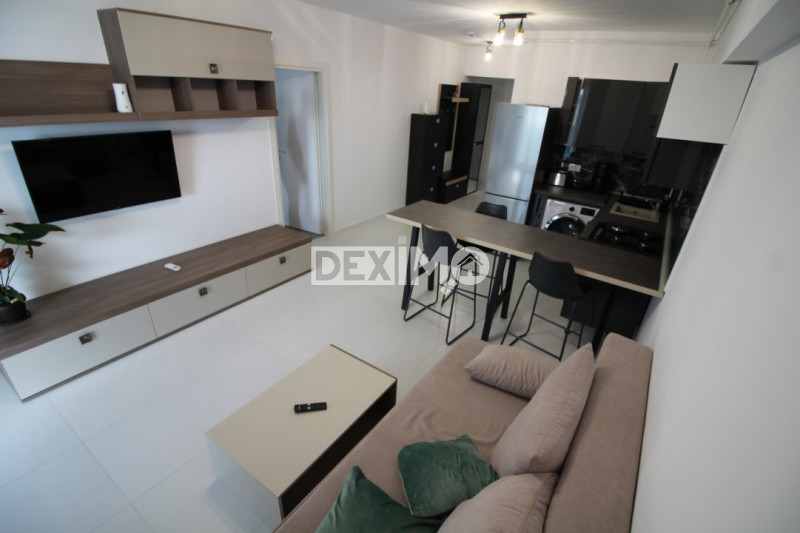 Apartament LUXURY II - Zona REX - Vedere Frontala Lac - Pentru Pretentiosi !!!