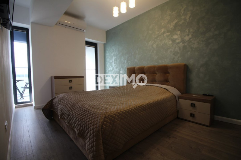Apartament LUXURY II - Zona REX - Vedere Frontala Lac - Pentru Pretentiosi !!!