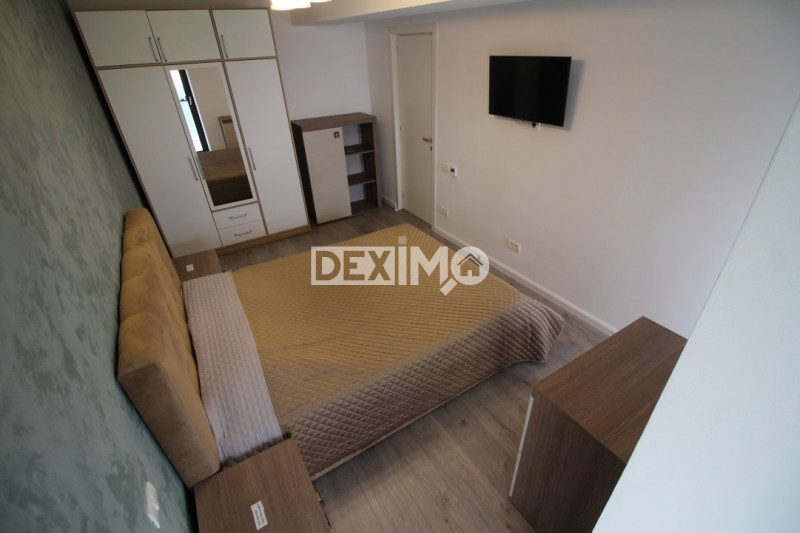 Apartament LUXURY II - Zona REX - Vedere Frontala Lac - Pentru Pretentiosi !!!