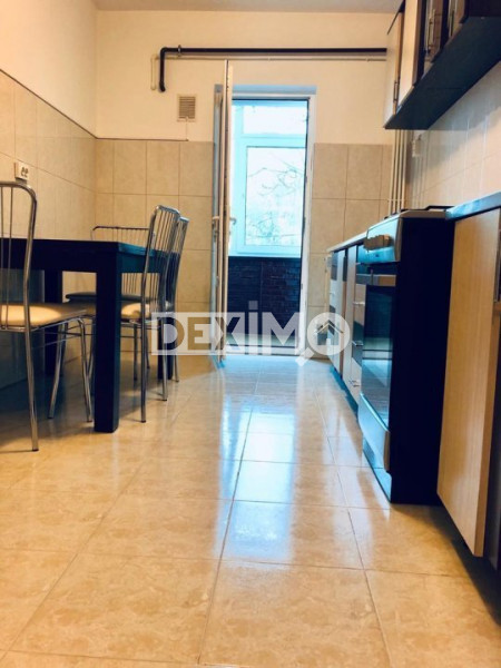 Apartament 3 Camere - Delfinariu - Mobilat - Centrala Pe Gaze