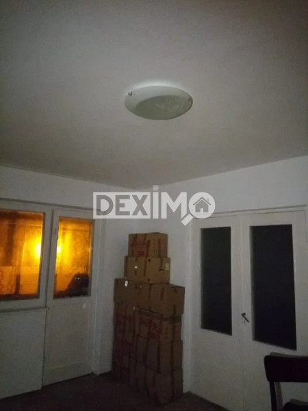 Apartament 2 Camere - Zona Bratianu - Salvare - Etaj 1 - Racordat La Gaze