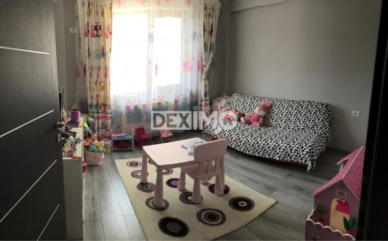 Apartament 3 Camere - Palazu Mare  - Ultrafinisat - Mobilat - Loc De Parcare