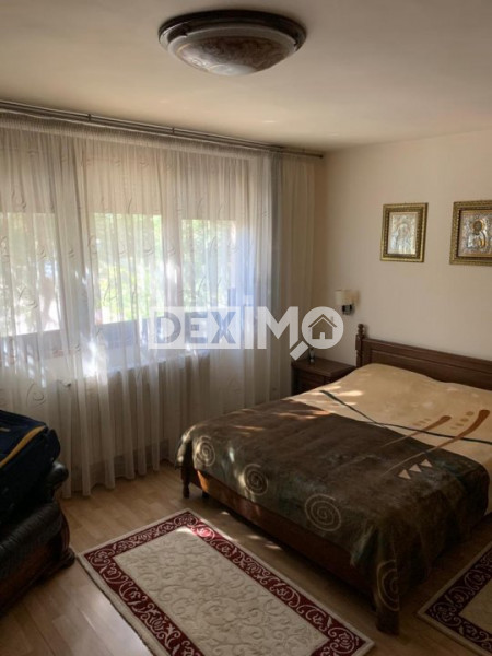 Faleza Nord -  Reyna - Aproape De Plaja