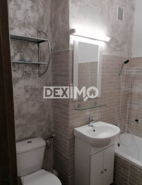 Garsoniera - Zona Far - Etaj 2 -  Renovata Complet