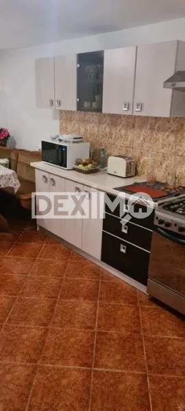 Casa 5 Camere - Pozitionata Ultracentral - Centrala Pe Gaze