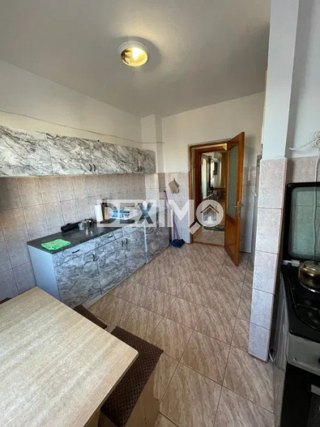 TOMIS III - Apartament 3 camere decomandate mobilat