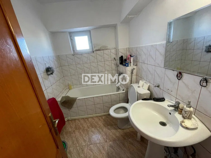 TOMIS III - Apartament 3 camere decomandate mobilat