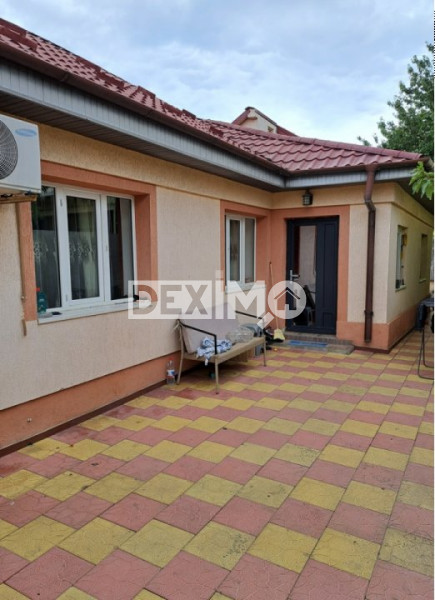 Casa 4 Camere - Zona Medeea - Renovata - Centrala Pe Gaze