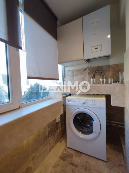 Apartament 3 Camere - Ultracentral - Etaj 1 - Renovat Complet - Boxa