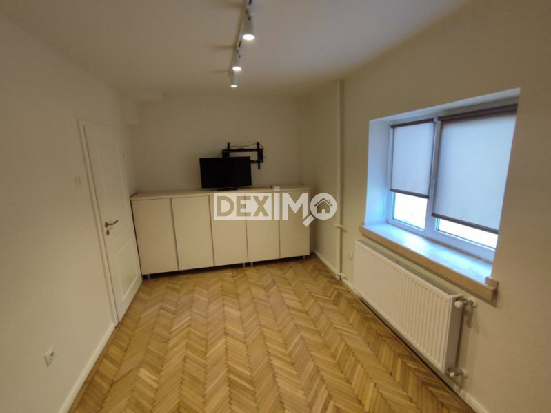 Apartament 3 Camere - Ultracentral - Etaj 1 - Renovat Complet - Boxa