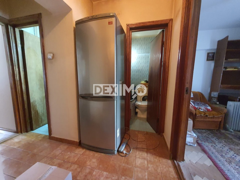 URGENT!!!CAPITOL APARTAMENT CU 3 CAMERE DECOMANDATE CENTRALA GAZE