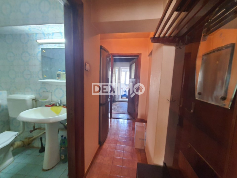 URGENT!!!CAPITOL APARTAMENT CU 3 CAMERE DECOMANDATE CENTRALA GAZE