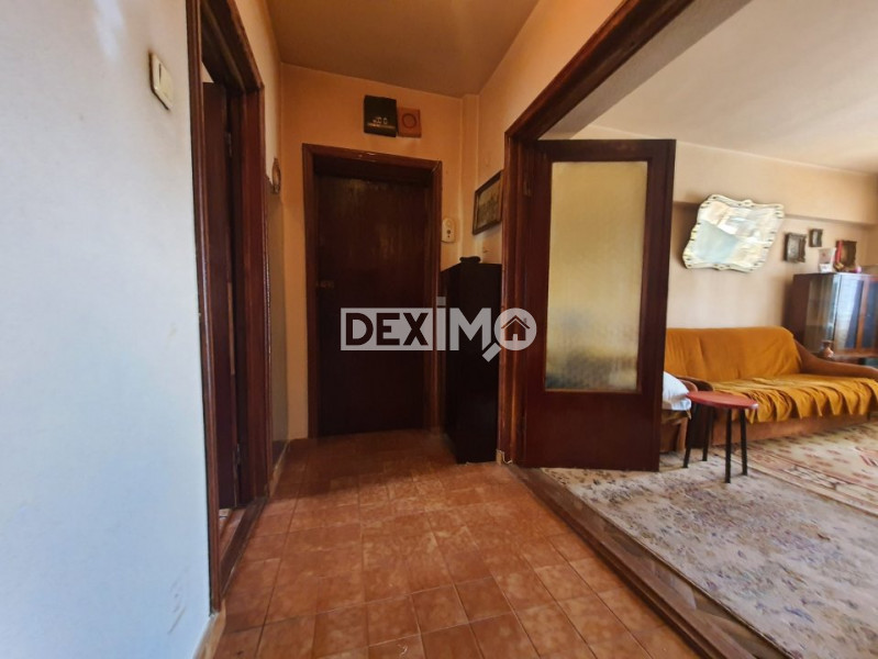 URGENT!!!CAPITOL APARTAMENT CU 3 CAMERE DECOMANDATE CENTRALA GAZE