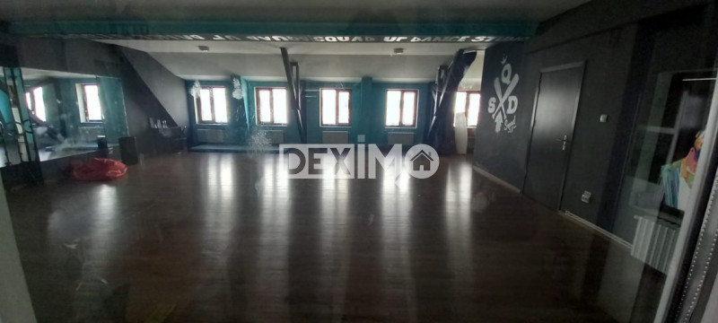 Spatiu Comercial - Ultracentral - Stefan Cel Mare - Pretabil Birouri/Sedii Firma