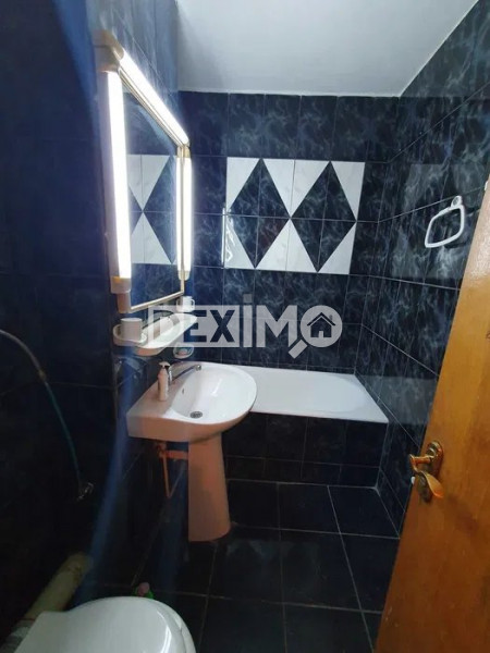 Apartament 4 Camere - Stadion - Etaj Intermediar - Centrala Pe Gaze - Liber