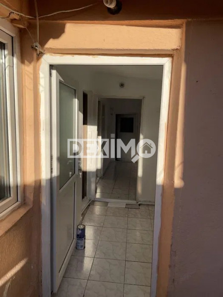 Casa Batraneaca Renovabila/Demolabilav - Zona Bratianu - Gaze La Poarta