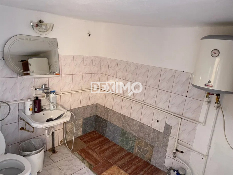 Casa Batraneaca Renovabila/Demolabilav - Zona Bratianu - Gaze La Poarta