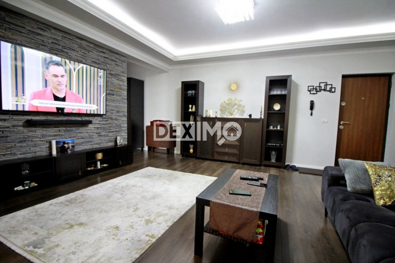 Apartament DE LUX - Faleza Nord Reyna -  Loc Parcare În Proprietate