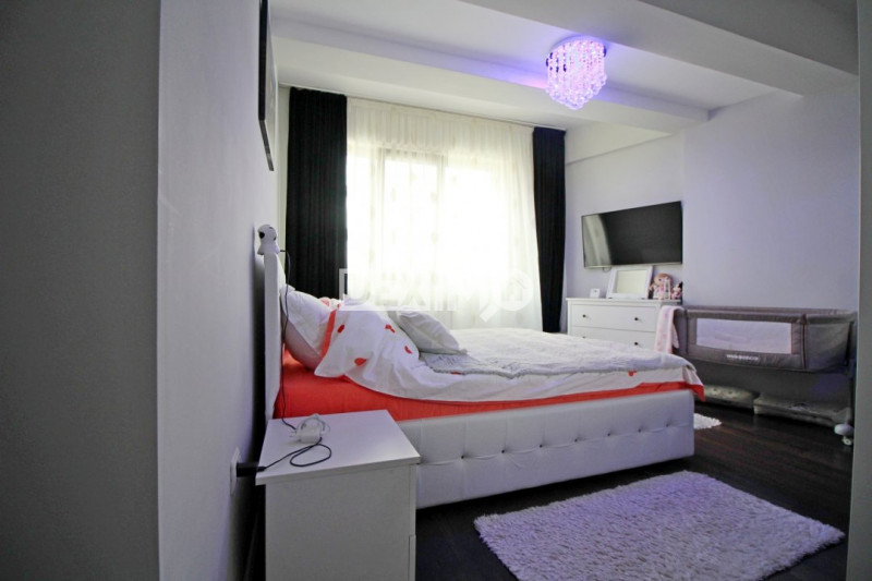 Apartament DE LUX - Faleza Nord Reyna -  Loc Parcare În Proprietate