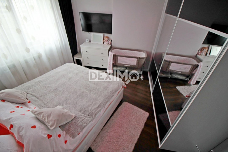 Apartament DE LUX - Faleza Nord Reyna -  Loc Parcare În Proprietate