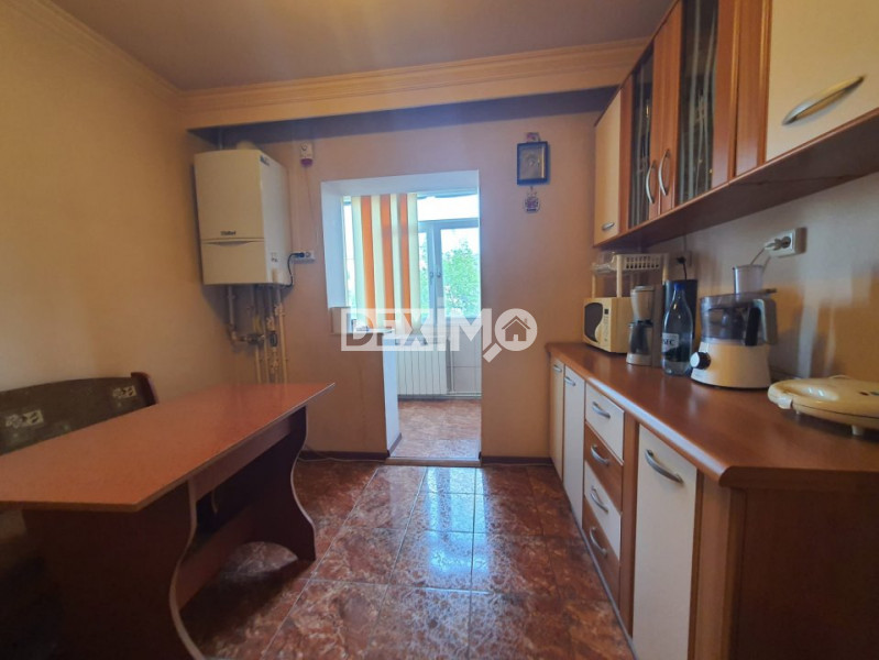 ICIL LICEUL OVIDIUS APARTAMENT CU 3 CAMERE CENTRALA GAZE