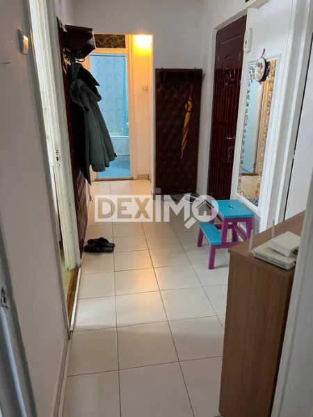 Apartament 3 Camere - Zona Gara - Etaj 3 - Mobilat - Centrala Pe Gaze