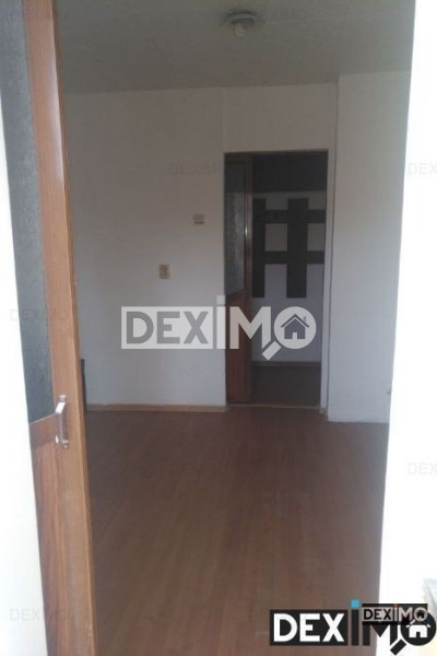 Apartament 2 Camere Decomandate - Zona CET - Gaze La Scara