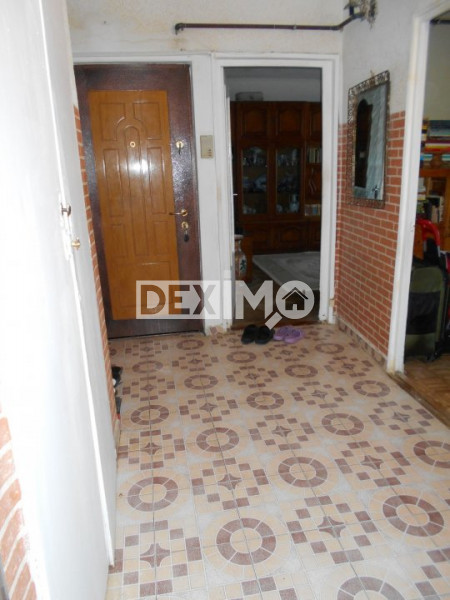 Apartament 2 Camere - Km 5 - Etaj 1 - Centrala Pe Gaze
