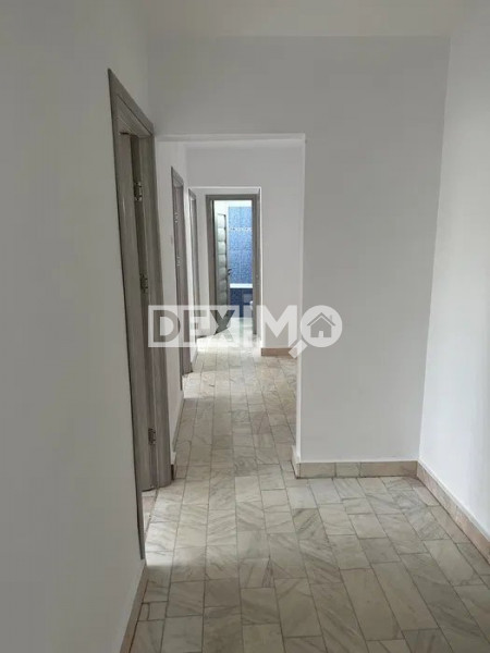 CIRESICA Piata - Apartament 3 Camere - Etaj 2 - Gaze La Usa - Boxa