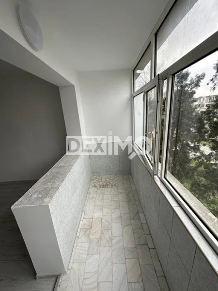 CIRESICA Piata - Apartament 3 Camere - Etaj 2 - Gaze La Usa - Boxa