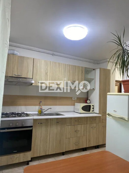 Garsoniera Decomandata - Zona Cora Bratianu - Mobilata - Centrala Pe Gaze