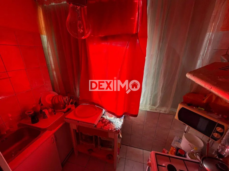 Garsoniera Decomandata - Dacia - Etaj 3 - Racordata La Gaze