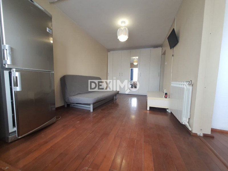 TROCADERO-GARSONIERA MOBILATA LIBERA 44.000 Eur