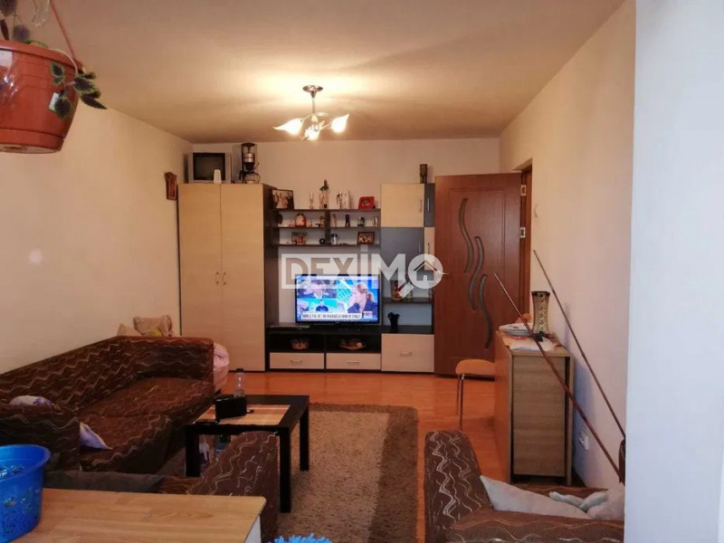 Apartament 2 Camere - Zona CET - Etaj Intermediar - Gaze La Usa