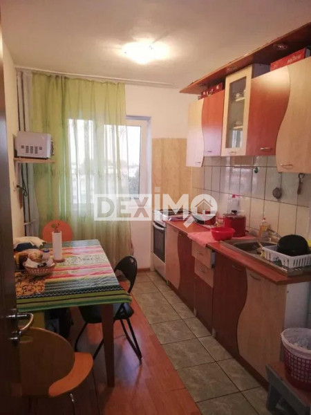 Apartament 2 Camere - Zona CET - Etaj Intermediar - Gaze La Usa