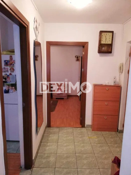 Apartament 2 Camere - Zona CET - Etaj Intermediar - Gaze La Usa