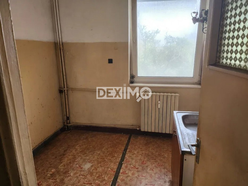 Apartament 3 Camere - Ultracentral - Etaj 3  - Gaze La Usa