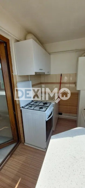 Garsoniera - Zona Compozitori - Mobilata - Pod Circulabil