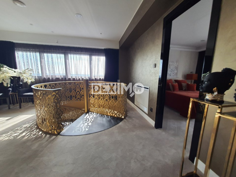 PENTHOUSE ULTRAMODERN INTELIGENT MOBILAT ULTRALUX