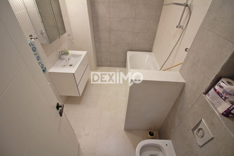 Apartament NEW - Mamaia - Complex Lake On - Loc Parcare Subsol 