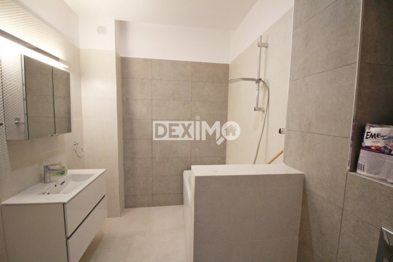 Apartament NEW - Mamaia - Complex Lake On - Loc Parcare Subsol 