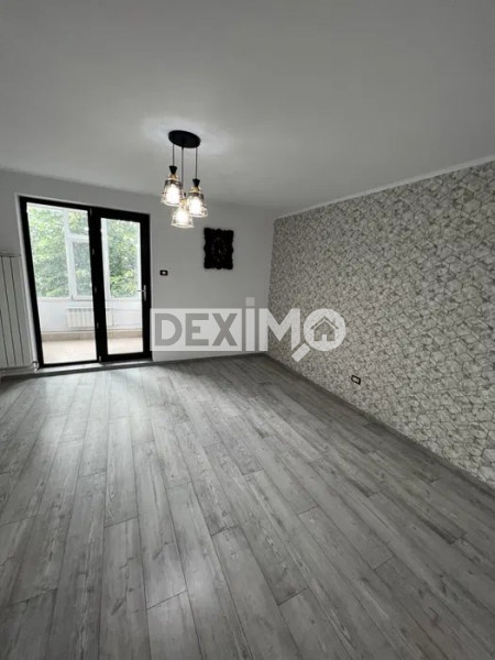 Garsoniera Decomandata - Zona Far - Renovata Integral - Bucatarie Mobilata