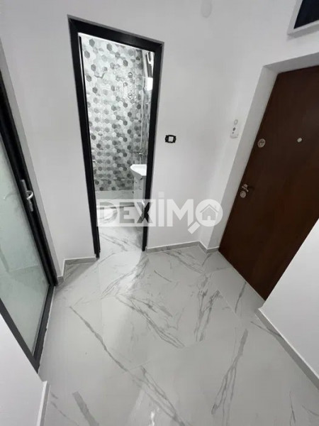 Garsoniera Decomandata - Zona Far - Renovata Integral - Bucatarie Mobilata