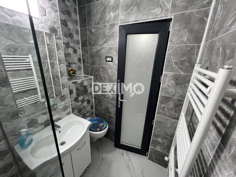 Garsoniera Decomandata - Zona Far - Renovata Integral - Bucatarie Mobilata