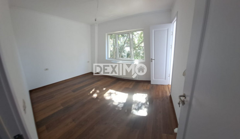 OCAZIE!!! ICIL SCOALA 24 APARTAMENT CU 4 CAMERE CENTRALA GAZE