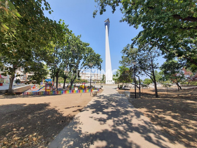 Apartament 4 Camere - Zona Far - Etaj Intermediar - Gaze La Aragaz